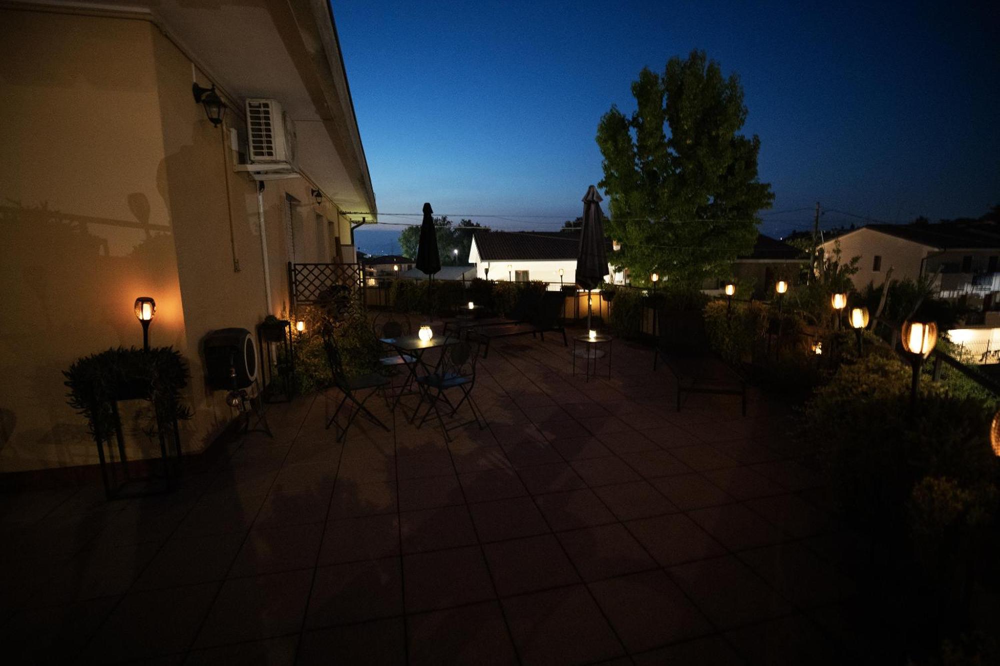Bru Rooms Пескиера дел Гарда Екстериор снимка