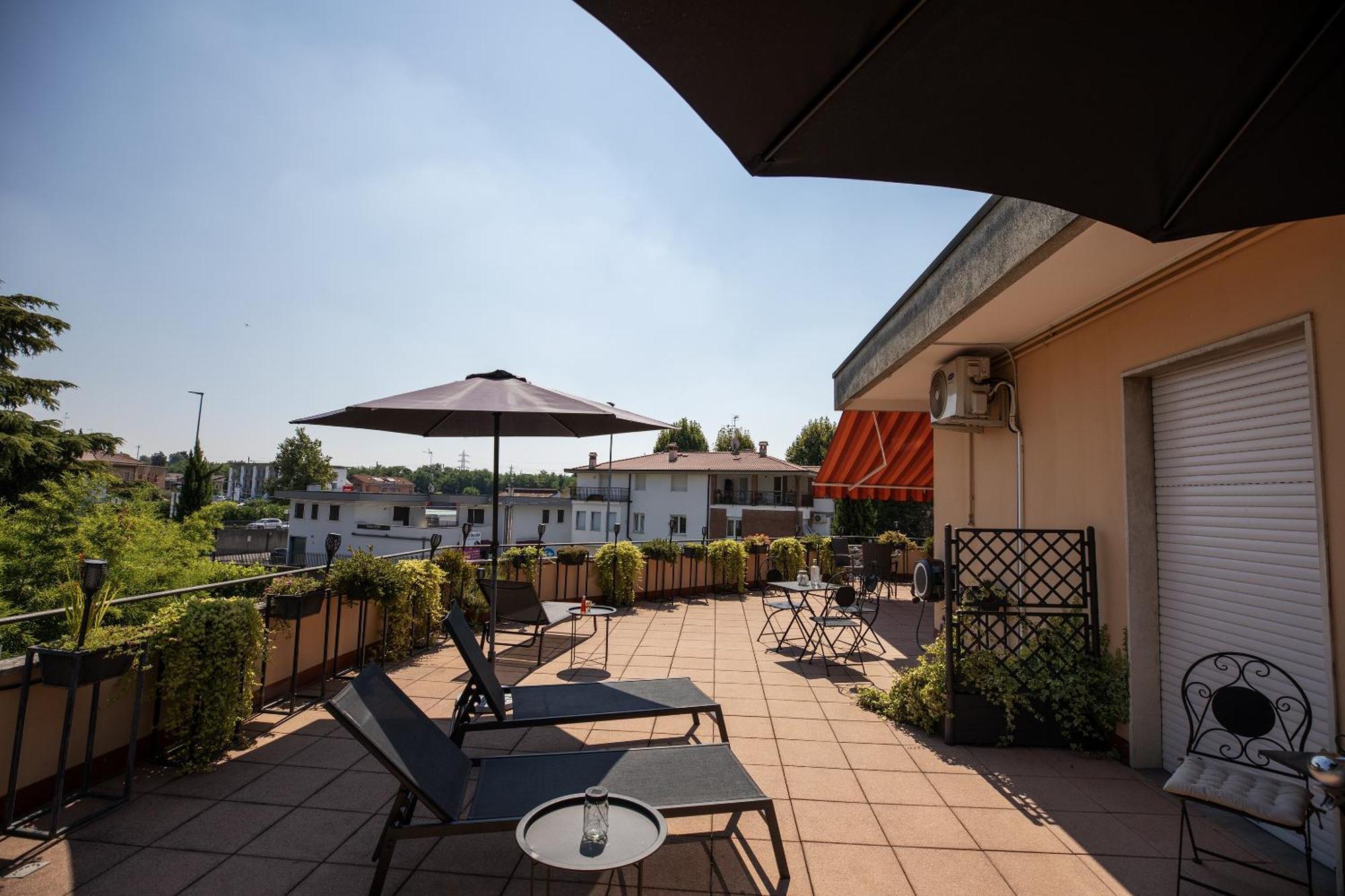 Bru Rooms Пескиера дел Гарда Екстериор снимка