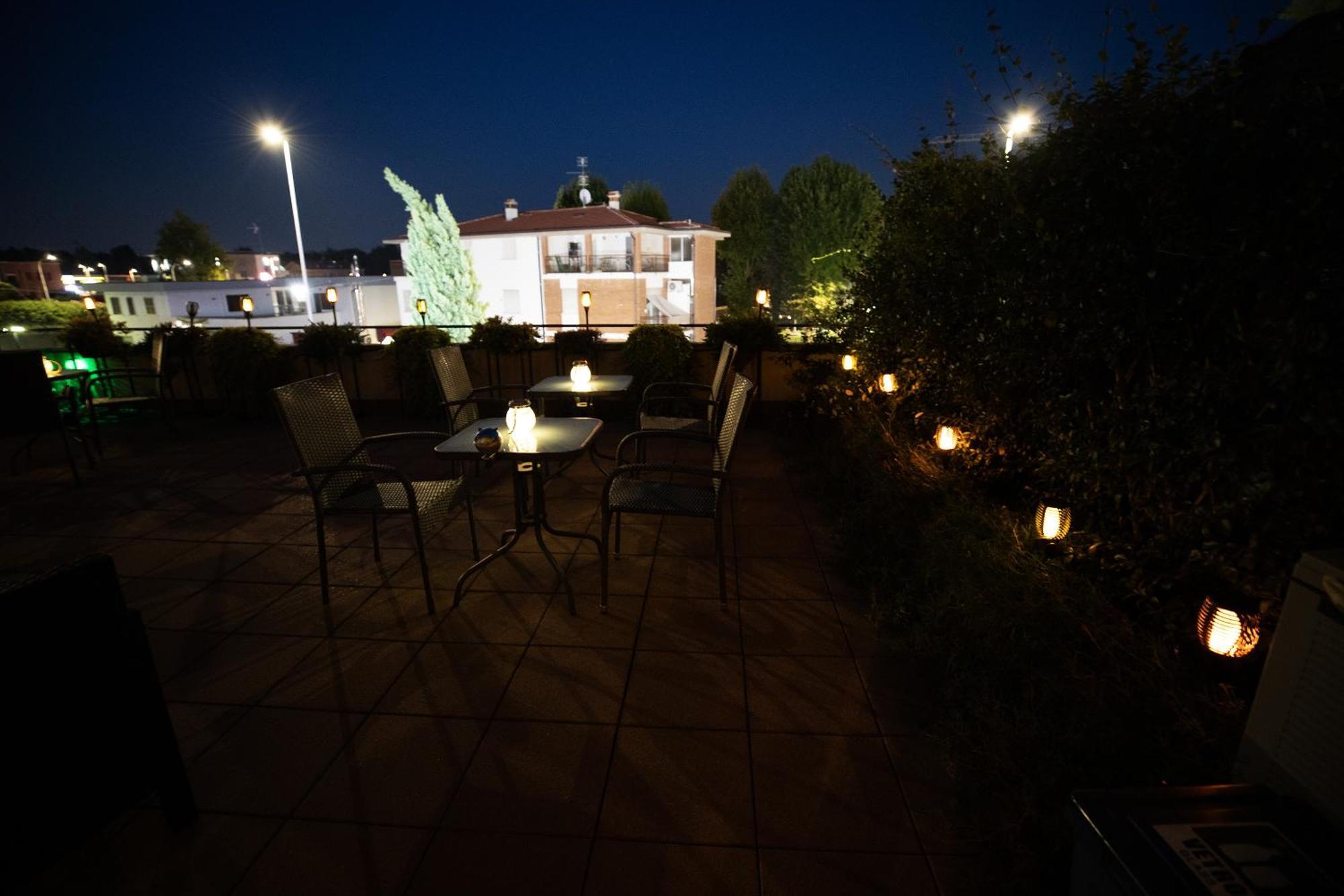 Bru Rooms Пескиера дел Гарда Екстериор снимка