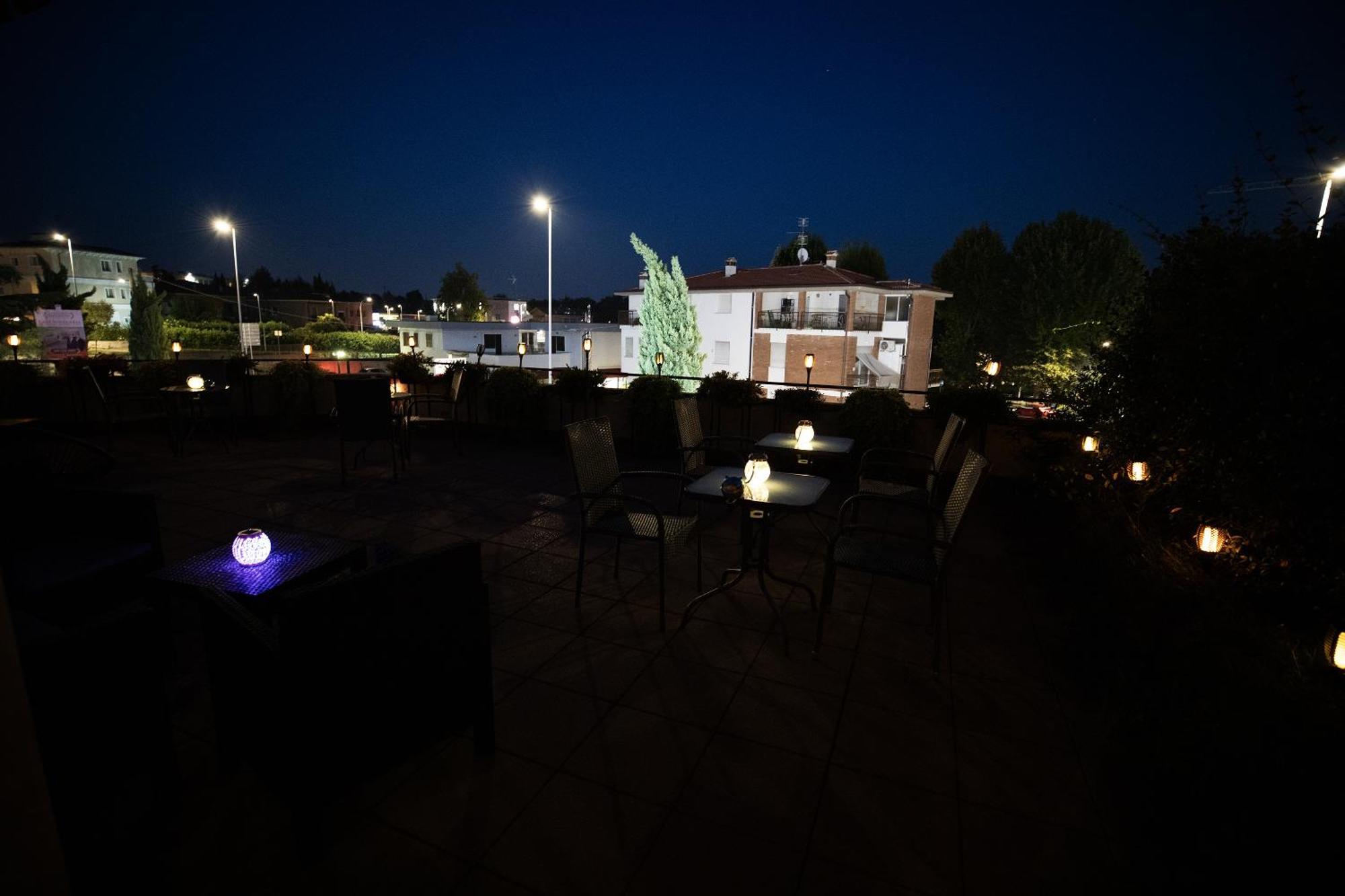 Bru Rooms Пескиера дел Гарда Екстериор снимка