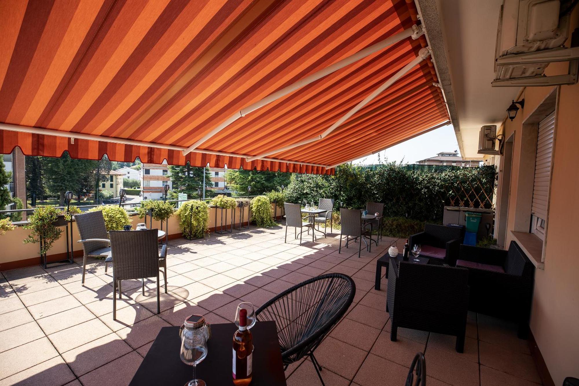 Bru Rooms Пескиера дел Гарда Екстериор снимка