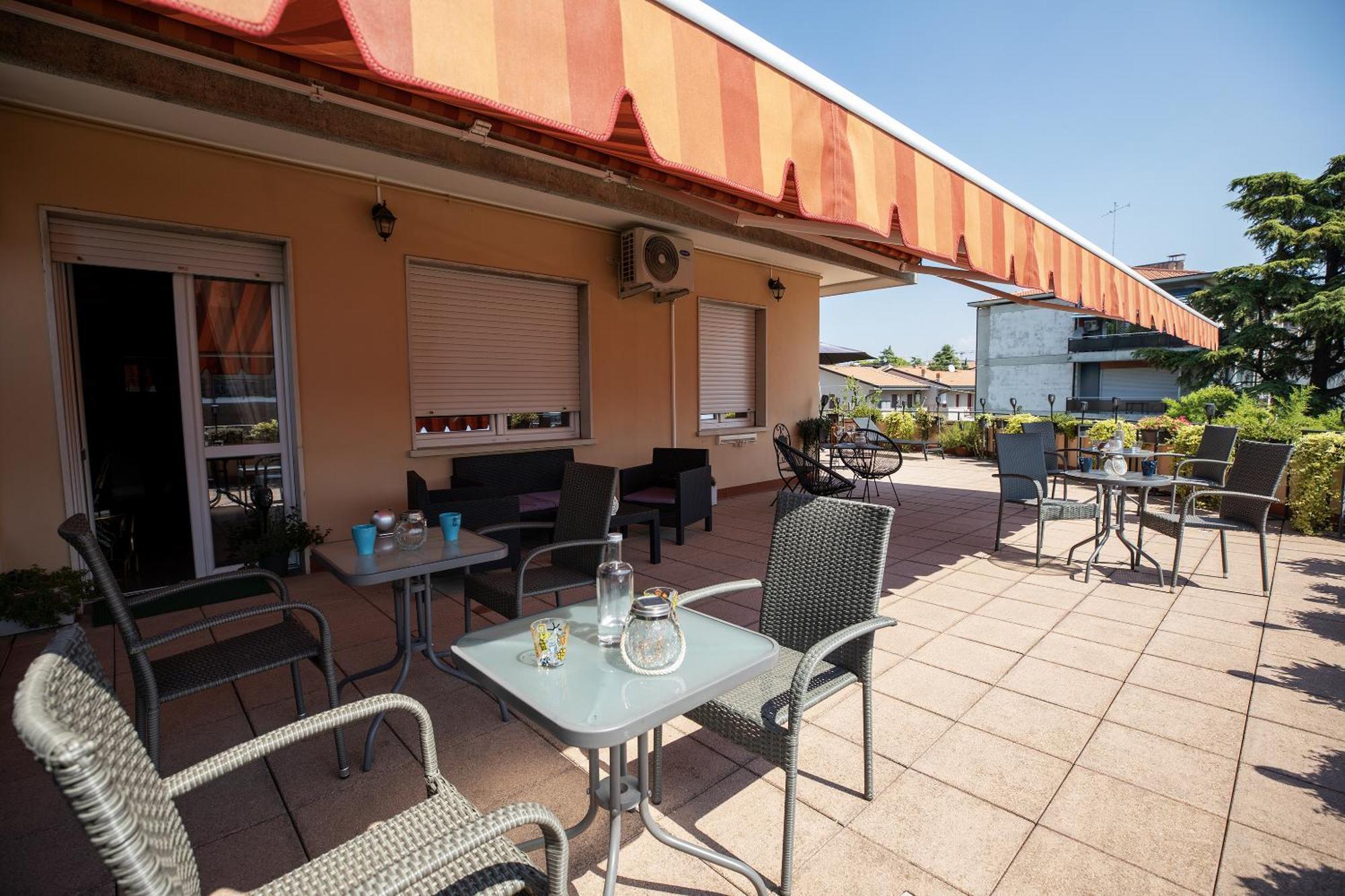 Bru Rooms Пескиера дел Гарда Екстериор снимка
