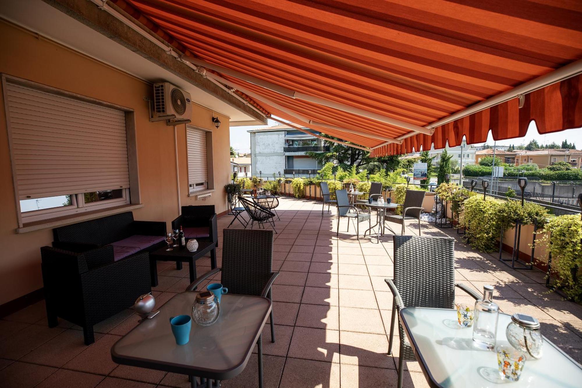 Bru Rooms Пескиера дел Гарда Екстериор снимка