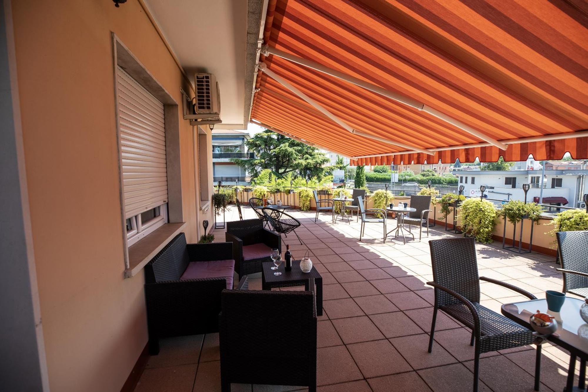 Bru Rooms Пескиера дел Гарда Екстериор снимка